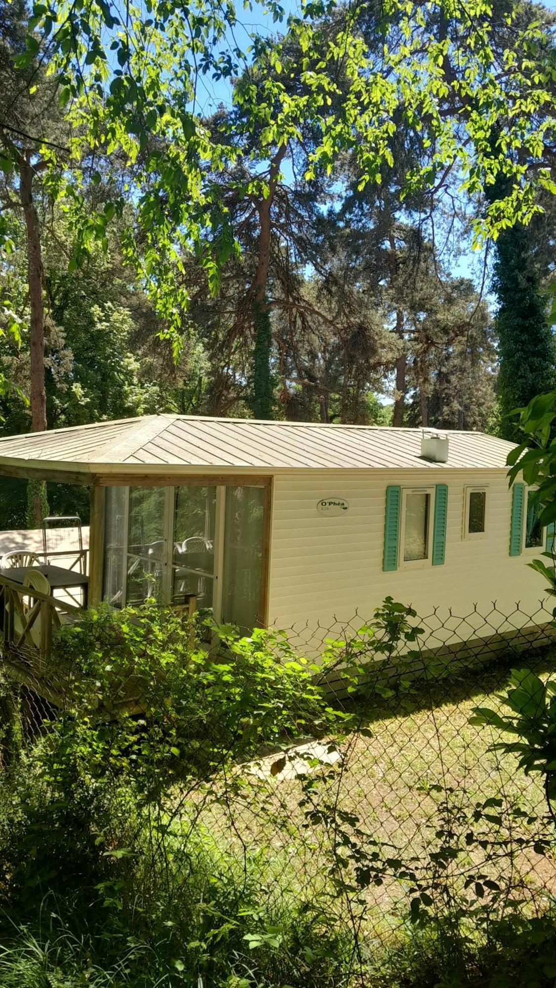 Camping 46 Rainettes Goujounac 외부 사진
