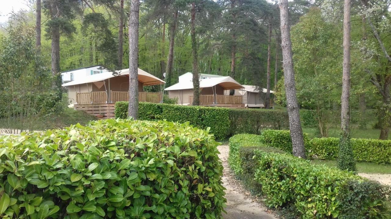 Camping 46 Rainettes Goujounac 외부 사진
